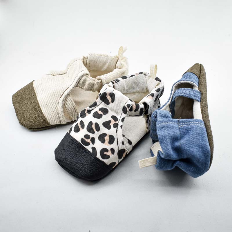 נעלי טרום הליכה המשמשות כסנדלי קיץ עליזהל'ה