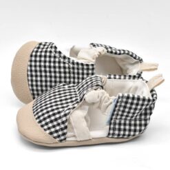 סנדלי שחור משבצות