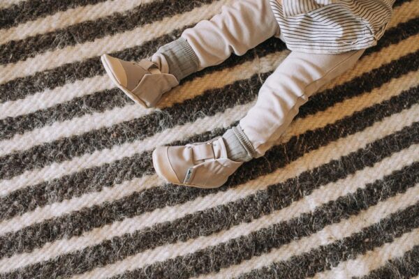 נעליים אורטופדיות לתינוקות מתי זה הכרחי ומתי לא